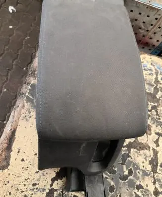 Volkswagen Golf Plus Armrest 5M0864207C 960150 1137811