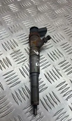 BMW 5 E60 E61 Fuel injector 7794652