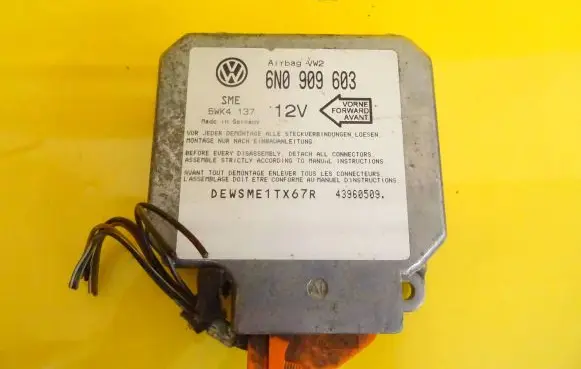 Volkswagen PASSAT B4 Airbag control unit/module 6N0909603