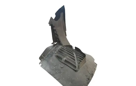 Front wheel arch liner splash guards