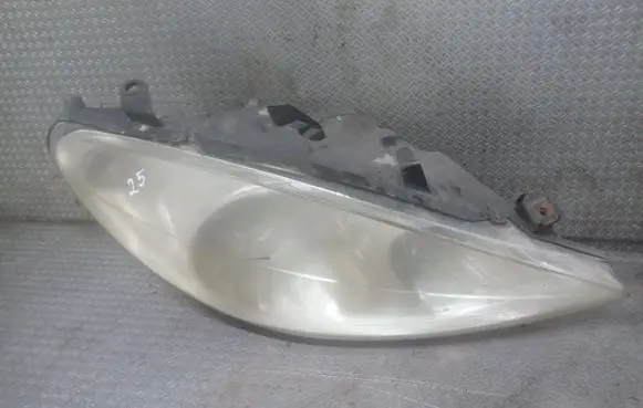 Peugeot 307 Headlight/headlamp 