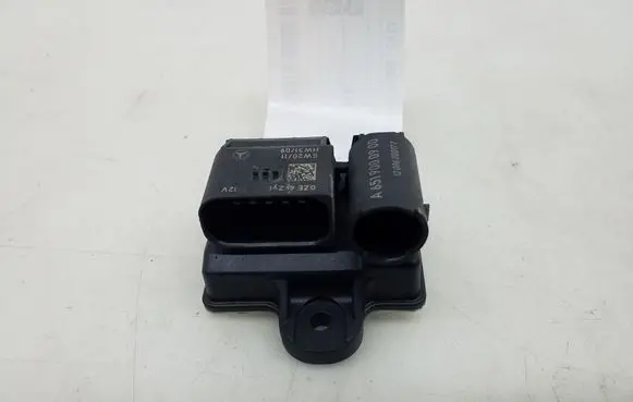 Mercedes-Benz GLK (X204) Glow plug pre-heat relay A6519000900