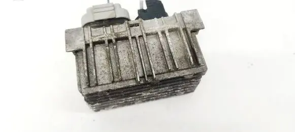 Glow plug pre-heat relay