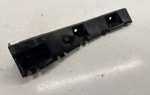 Ford Mustang VI Front bumper mounting bracket FR3B16C066AEC FR3B16C066AE FR3B16C066A