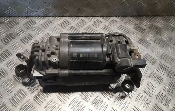 Mercedes-Benz E W212 Air suspension compressor/pump A2123200404 2123200404