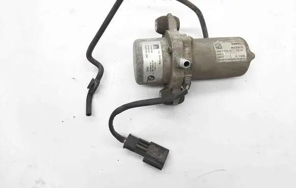 BMW 2 F45 Vacuum pump 86422915 6851289