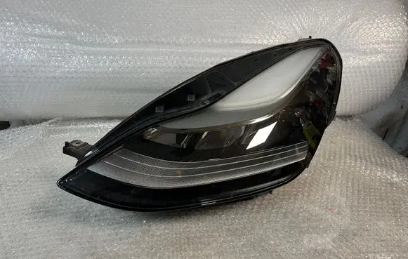 Tesla Model Y Headlight/headlamp 