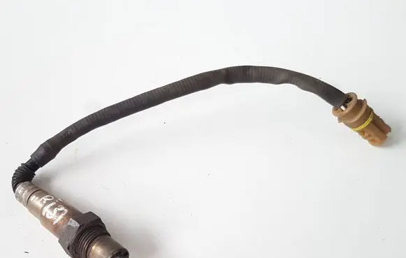 Mercedes-Benz R W251 Lambda probe sensor 0015404617