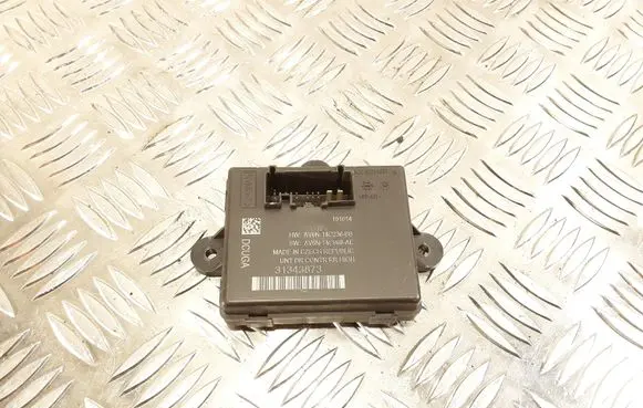 Volvo V40 Door control unit/module 31343873