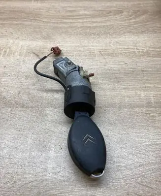 Citroen C8 Ignition lock 9632897680