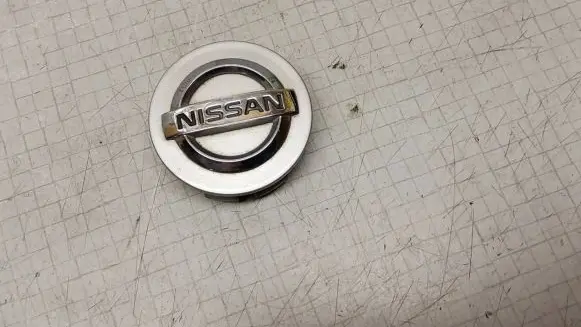 Nissan Primera Original wheel cap 40342AV610