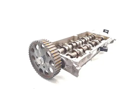 Volkswagen Golf VII Camshaft 04L103292F 04L103308C