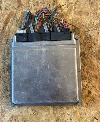 Mercedes-Benz C W203 Engine control unit/module A6111538279 28RTE000 0281010799