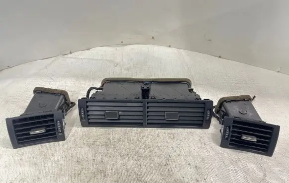 Audi A4 S4 B7 8E 8H Dash center air vent grill 8E0820951H