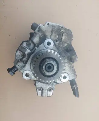 Mercedes-Benz GL X164 Fuel injection high pressure pump A6290700001 0445010117