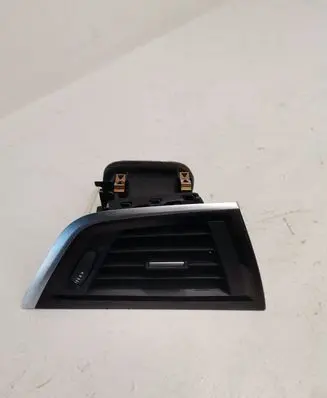BMW 2 F22 F23 Dashboard side air vent grill/cover trim 9205356