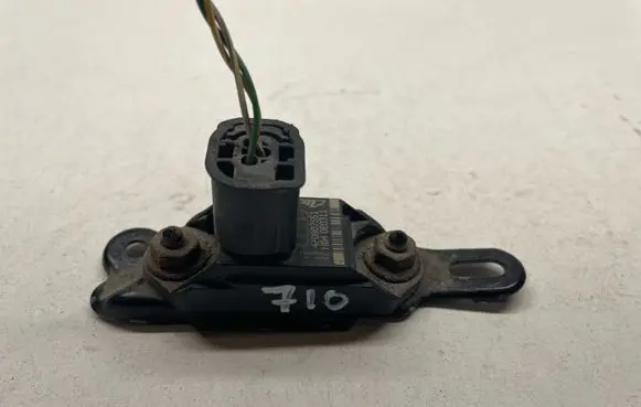 Audi Q5 SQ5 Airbag deployment crash/impact sensor 4F0907651