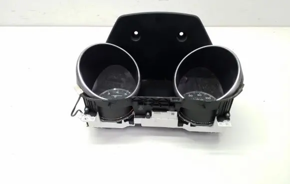 Subaru Outback (BS) Speedometer (instrument cluster) 85002AL01A