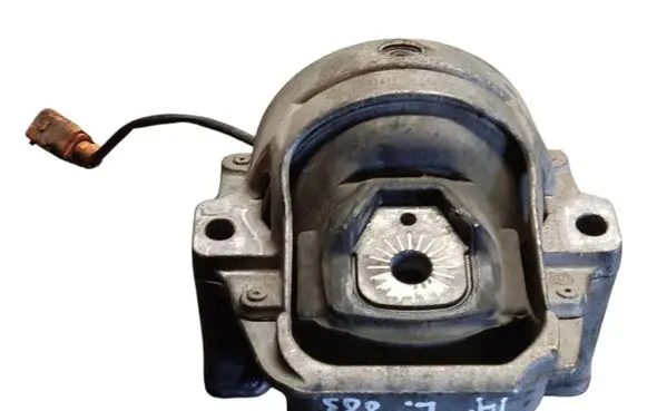 Audi A6 S6 C7 4G Engine mount bracket 8R0199381
