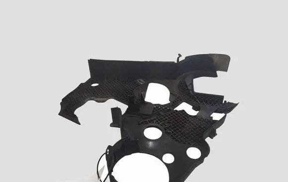 Volkswagen PASSAT B6 Timing belt guard (cover) 03L109145B