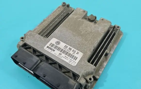 Volkswagen Touran I Engine control unit/module ECU 03G906016DK IMPRK1400530