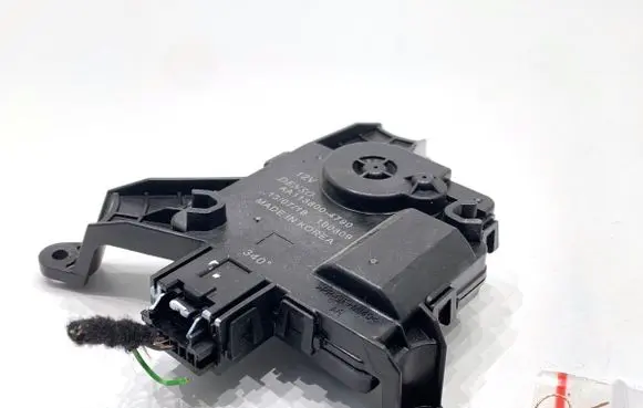 Ford Focus Air flap motor/actuator 1138004790