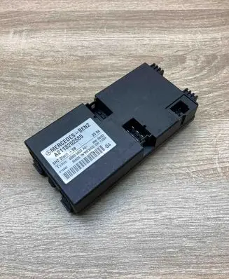 Mercedes-Benz E W211 Seat control module A2118202685 00005822
