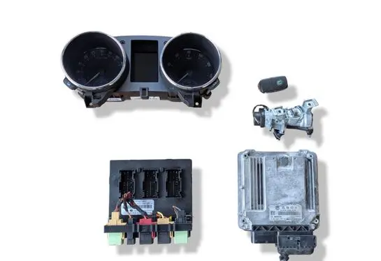 Skoda Yeti (5L) Engine ECU kit and lock set 0281016208 03L906022LH