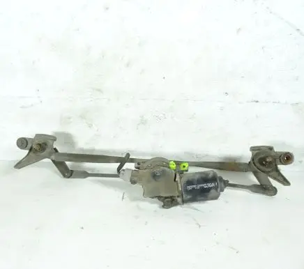 Mazda 626 Front wiper linkage and motor 849200-2390