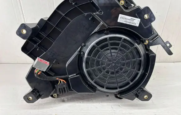 Porsche Cayenne (92A) Subwoofer speaker 7P5035481D