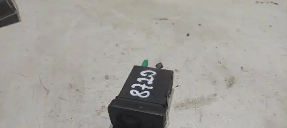 Volkswagen PASSAT B5.5 Seat heating switch 1J0963563B 0990