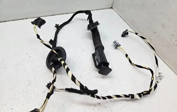 Volkswagen Golf Sportsvan Rear door wiring loom 510971693A