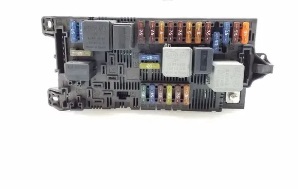 Mercedes-Benz E W211 Fuse module 2115453901