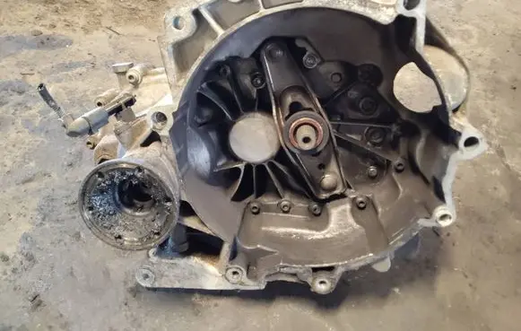 Seat Ibiza II (6k) Manual 5 speed gearbox 021301103K