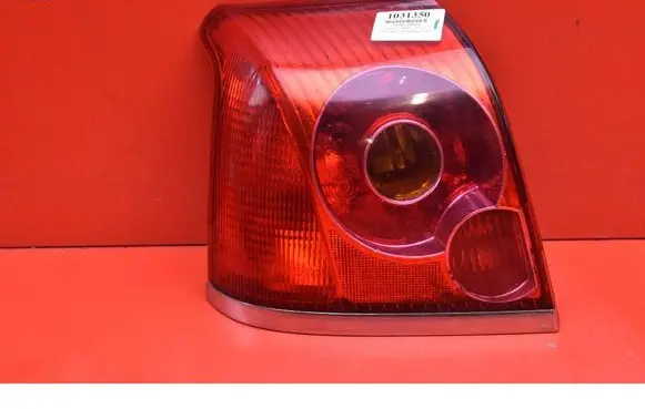 Toyota Avensis Verso Rear/tail lights