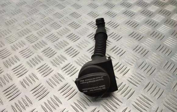 Mercedes-Benz A W169 Oil fill pipe A6400100369