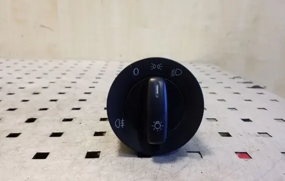 Volkswagen PASSAT B6 Light switch 1K0941431AH