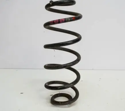 Volkswagen Golf I Rear coil spring