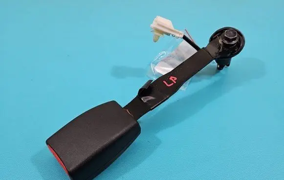 SsangYong Rexton I Front seatbelt 74661-08120LAM IMPRK1482046