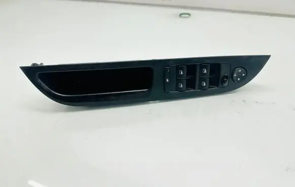 BMW 5 E60 E61 Electric window control switch MT4552001100 9122110 07W45E04