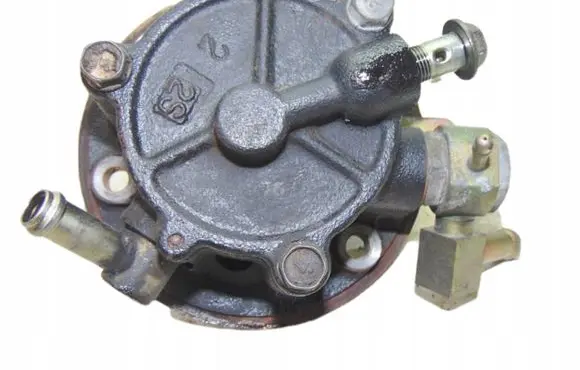 Nissan Almera Vacuum pump 146502J601