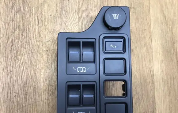 Land Rover Discovery 5 Seat control switch HY32237B66E