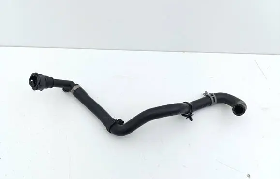 Volvo XC60 Engine coolant pipe/hose 31338301