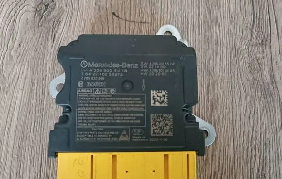 Mercedes-Benz C W206 Airbag control unit/module A2069009418