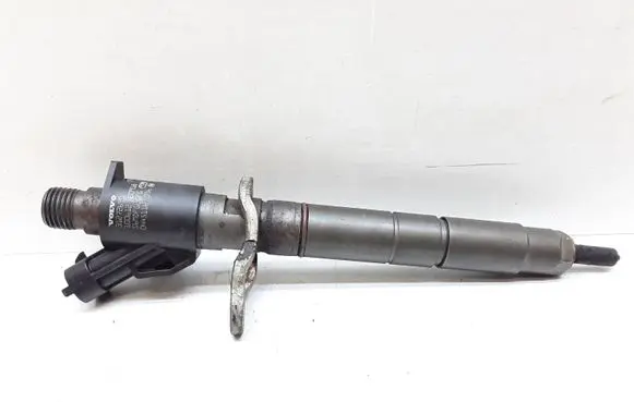 Volvo V70 Fuel injector 31272690