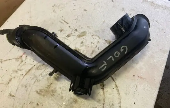 Volkswagen Golf VII Intercooler hose/pipe 04C145673