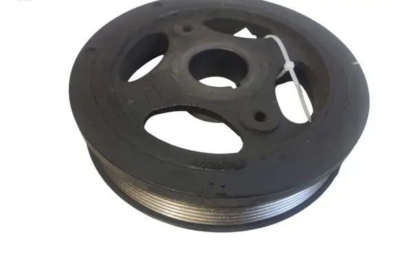 Toyota Auris 150 Crankshaft pulley 134080R011