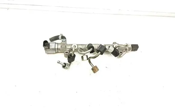 Audi A4 S4 B9 8W Fuel main line pipe 04L089H 0667323