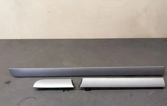 Volkswagen Touran I Dashboard glove box trim 1T1858418B 1T1858415B
