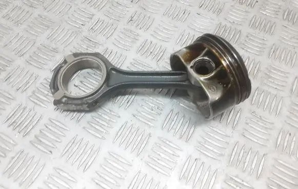 Mercedes-Benz C AMG W205 Piston with connecting rod A276 2049